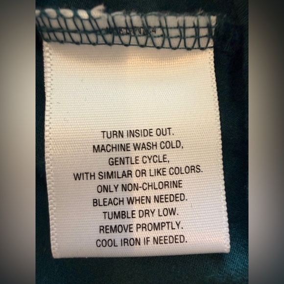 Sarah Michelle Colorful Peacock Feather Blouse - Picture 10 of 13